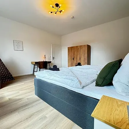 Stilvolle In Zentraler Lage Mit Grossem Balkon - Nahe Hbf
